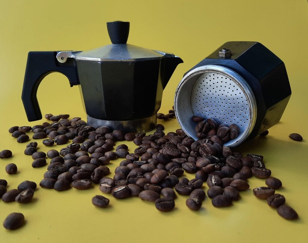 coffee, espresso, beverage, drink, hot, pot, cafe, cup, moka, breakfast, caffeine, italian, aroma, morning, traditional, vintage, maker, black, mocha pot, coffee cup, roasted, beans, coffeepot, bean, fresh, hand