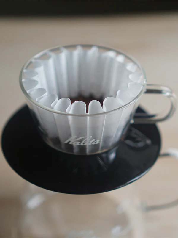 Deep Dive Kalita Wave: Sejarah, Keunggulan, dan Resep Seduh kalita wave white paper filter 100 sheets 00 b90806b4 3f8c 4266 9181 a44286268839 600x